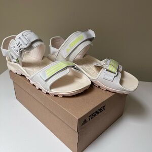 Adidas Terrex Cyprex Ultra Sandal DLX in White and Yellow IN BOX